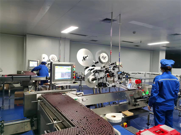 2022年，米兰线上平台-米兰（中国）
宜宾制药有限责任公司车间落实保供生产，全力保障疫情防控药品供应。.jpg